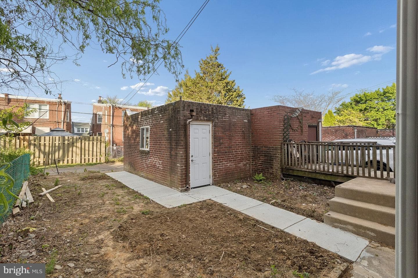 817 Passmore Street photo 27
