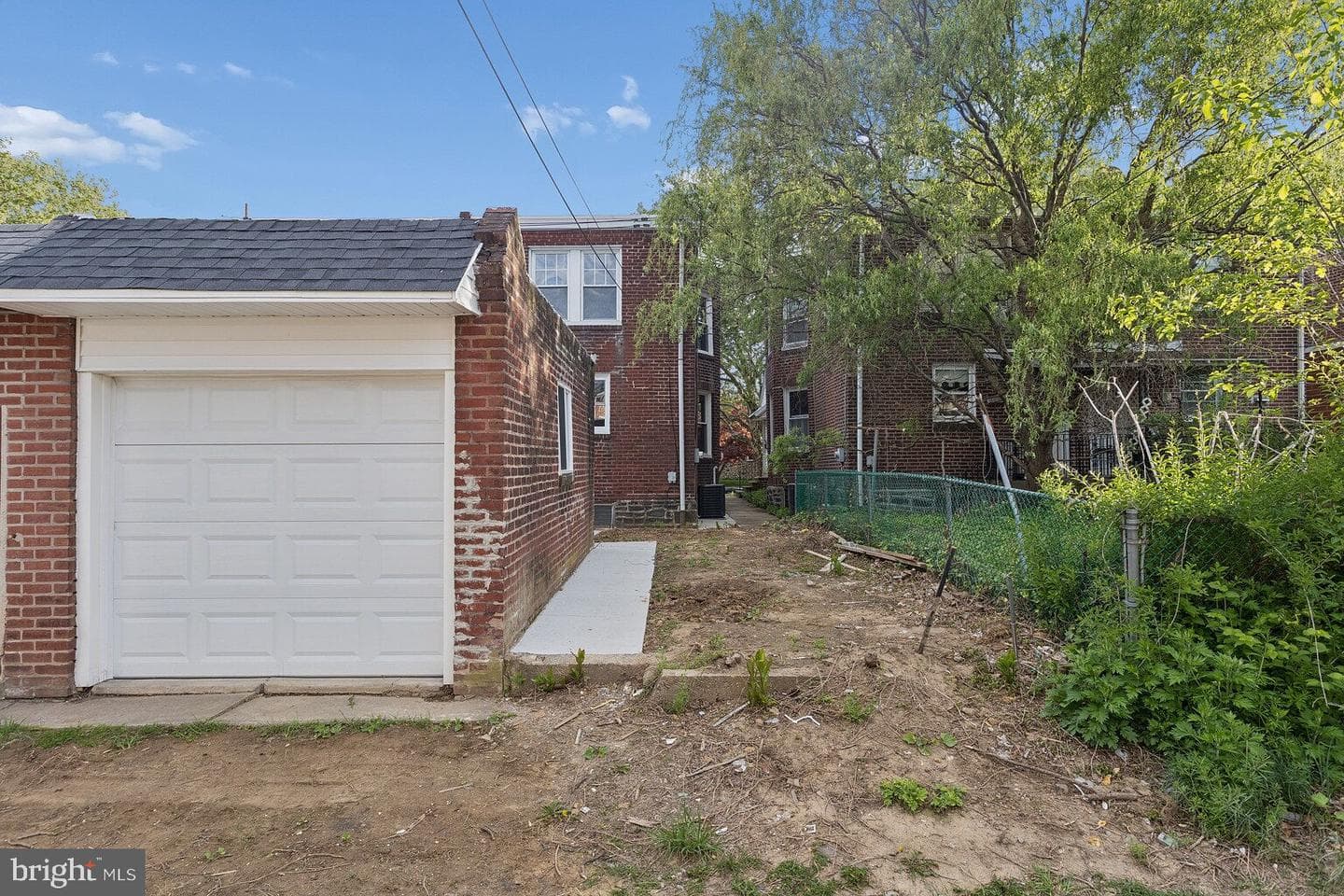 817 Passmore Street photo 29