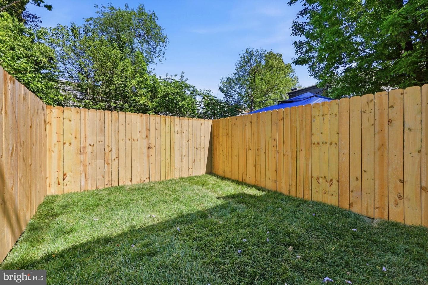 5011 Beaumont Avenue photo 26