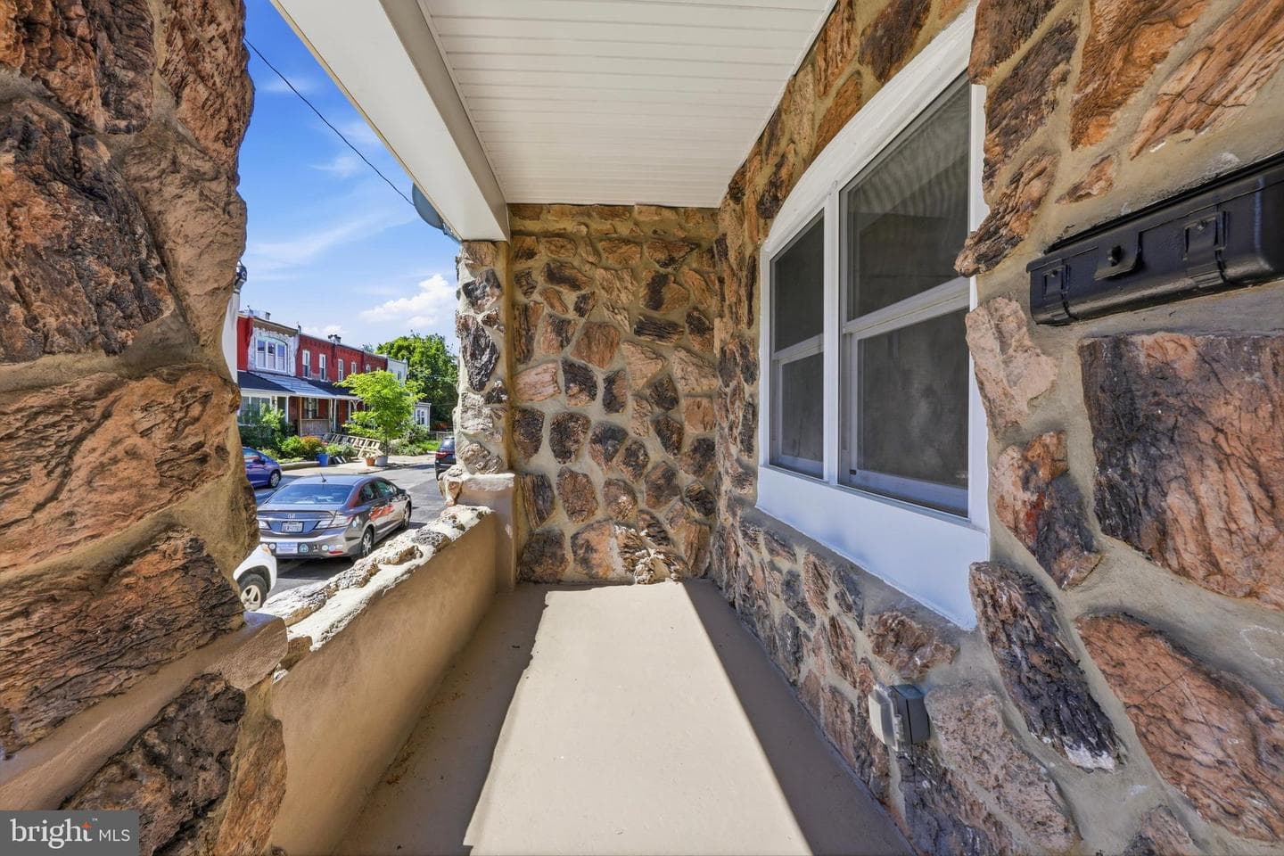 5011 Beaumont Avenue photo 33
