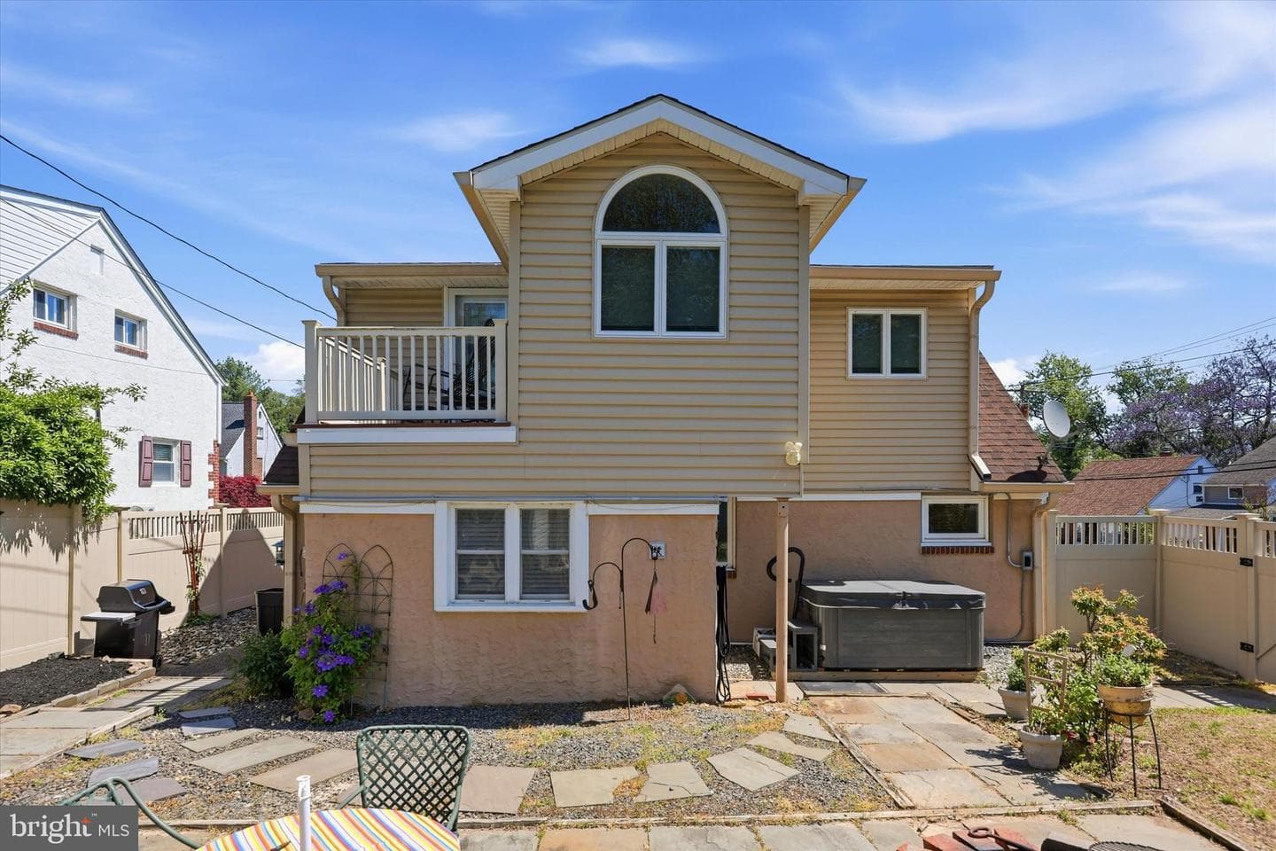 6944 Pawling Street photo 13
