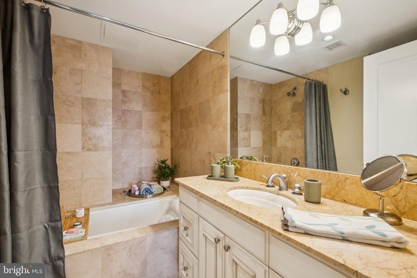 1701 Locust Street #1512 photo 18
