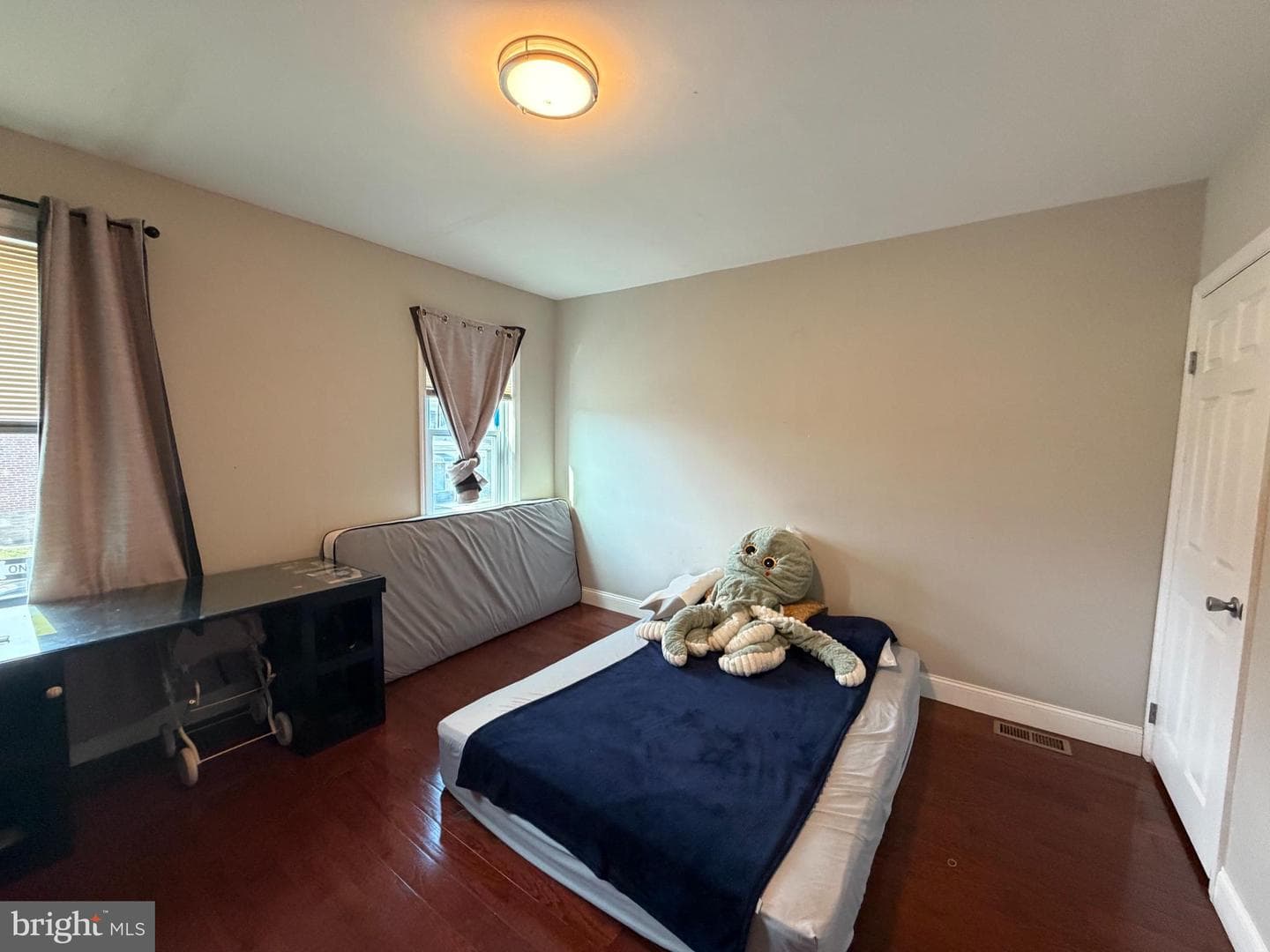 7801 Craig Street photo 11