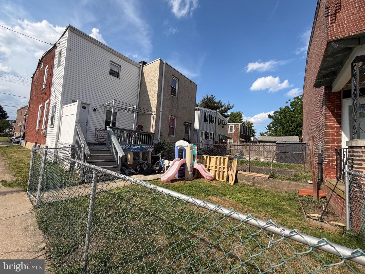 7801 Craig Street photo 21