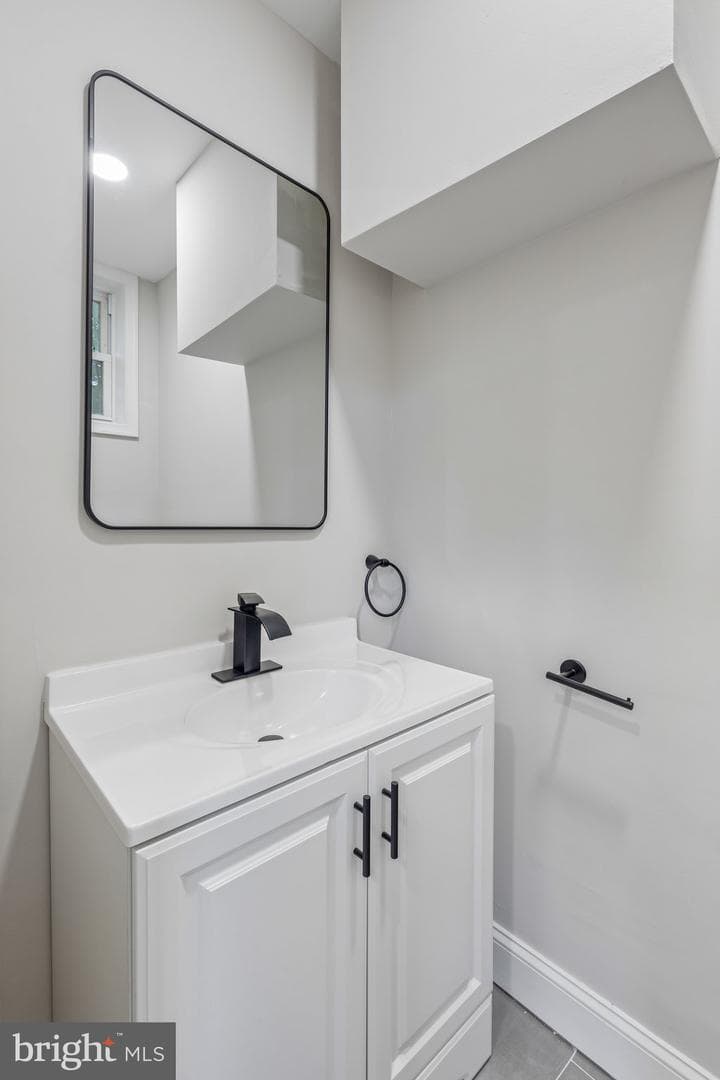 6122 Ross Street photo 11