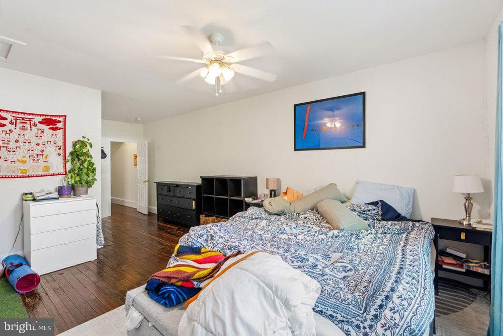 4930 Walton Avenue photo 15