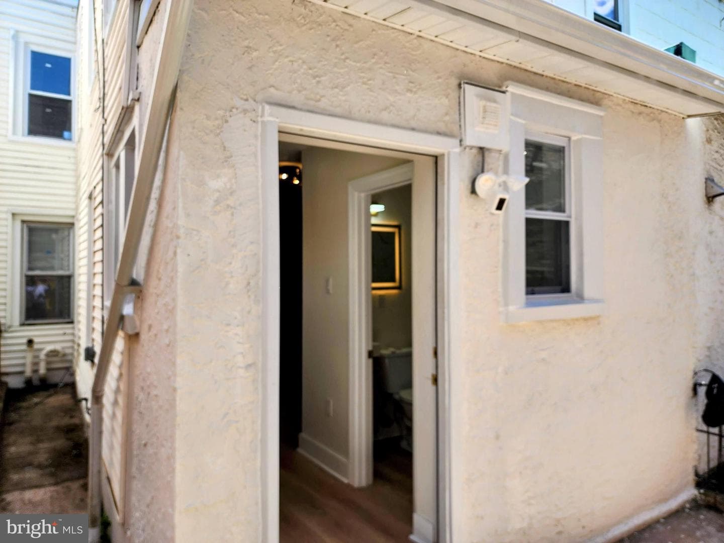 348 N Gross Street photo 38