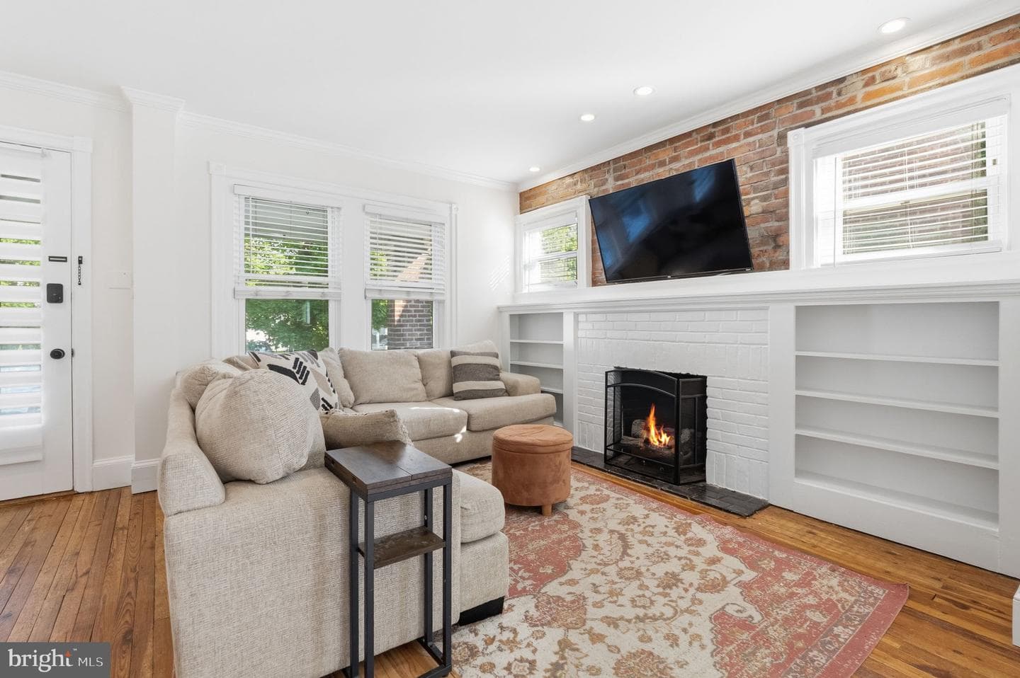 8128 Hennig Street photo 19