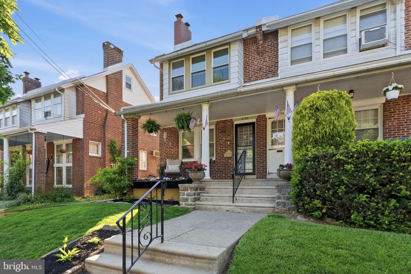 8128 Hennig Street photo 2