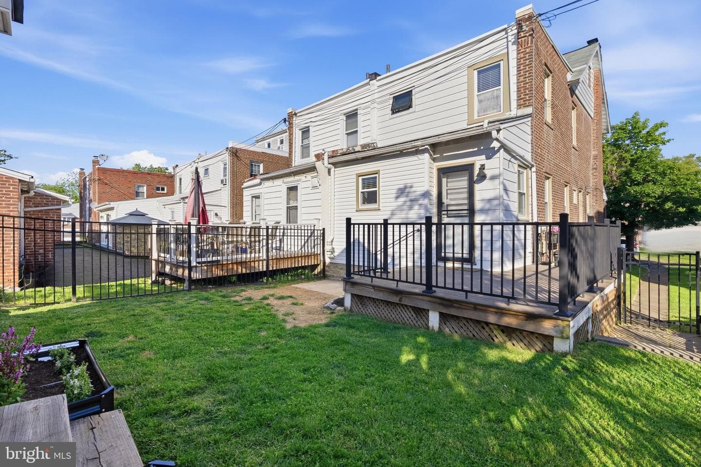 8128 Hennig Street photo 36