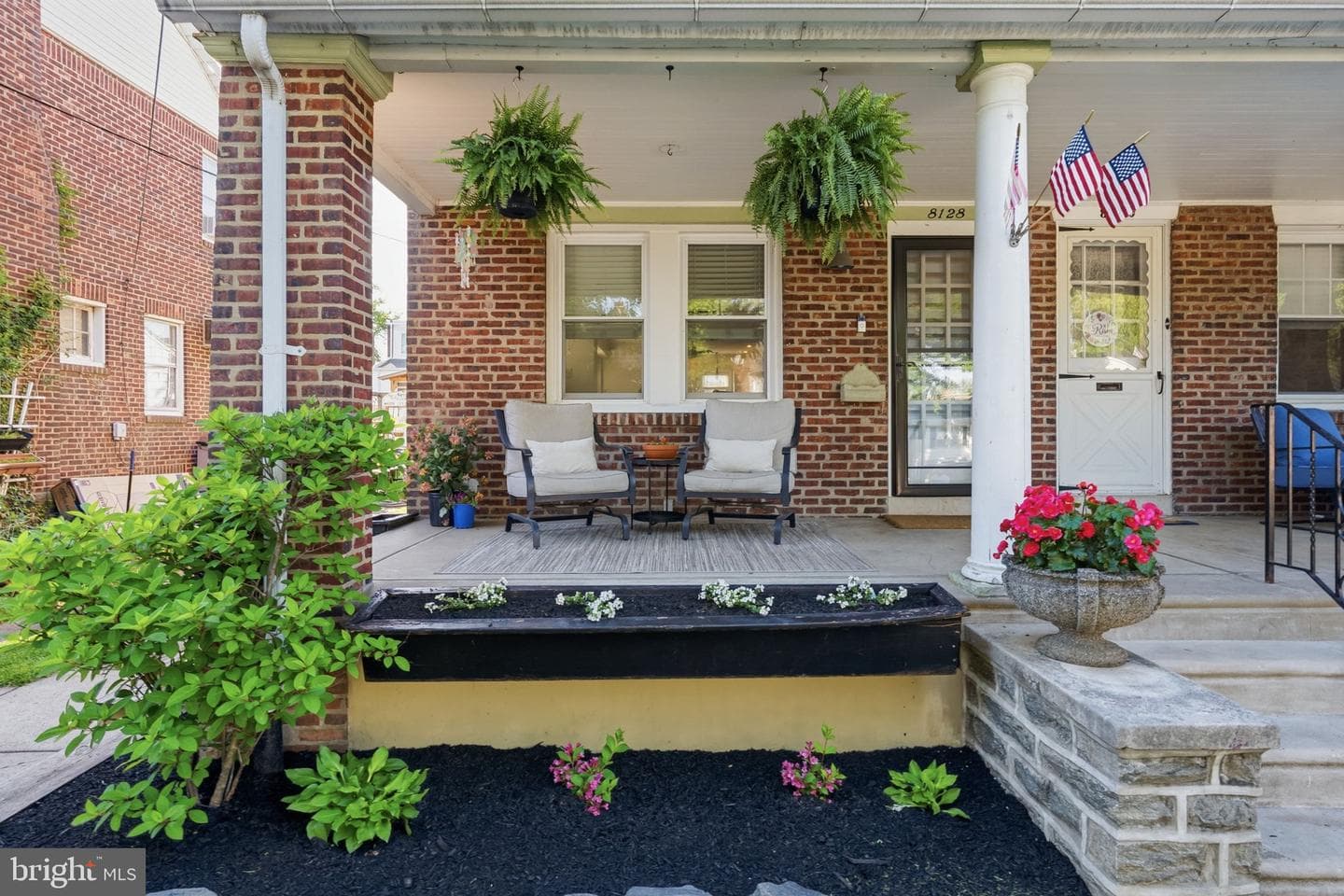 8128 Hennig Street photo 4