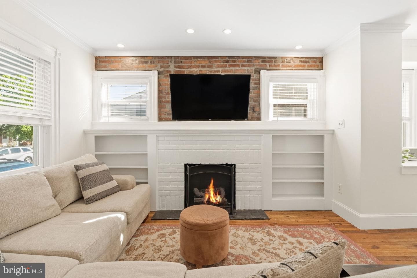 8128 Hennig Street photo 7