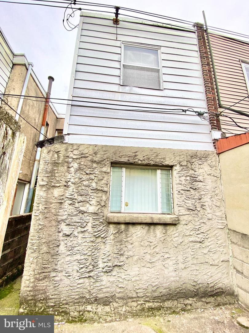 2531 S Alder Street photo 8