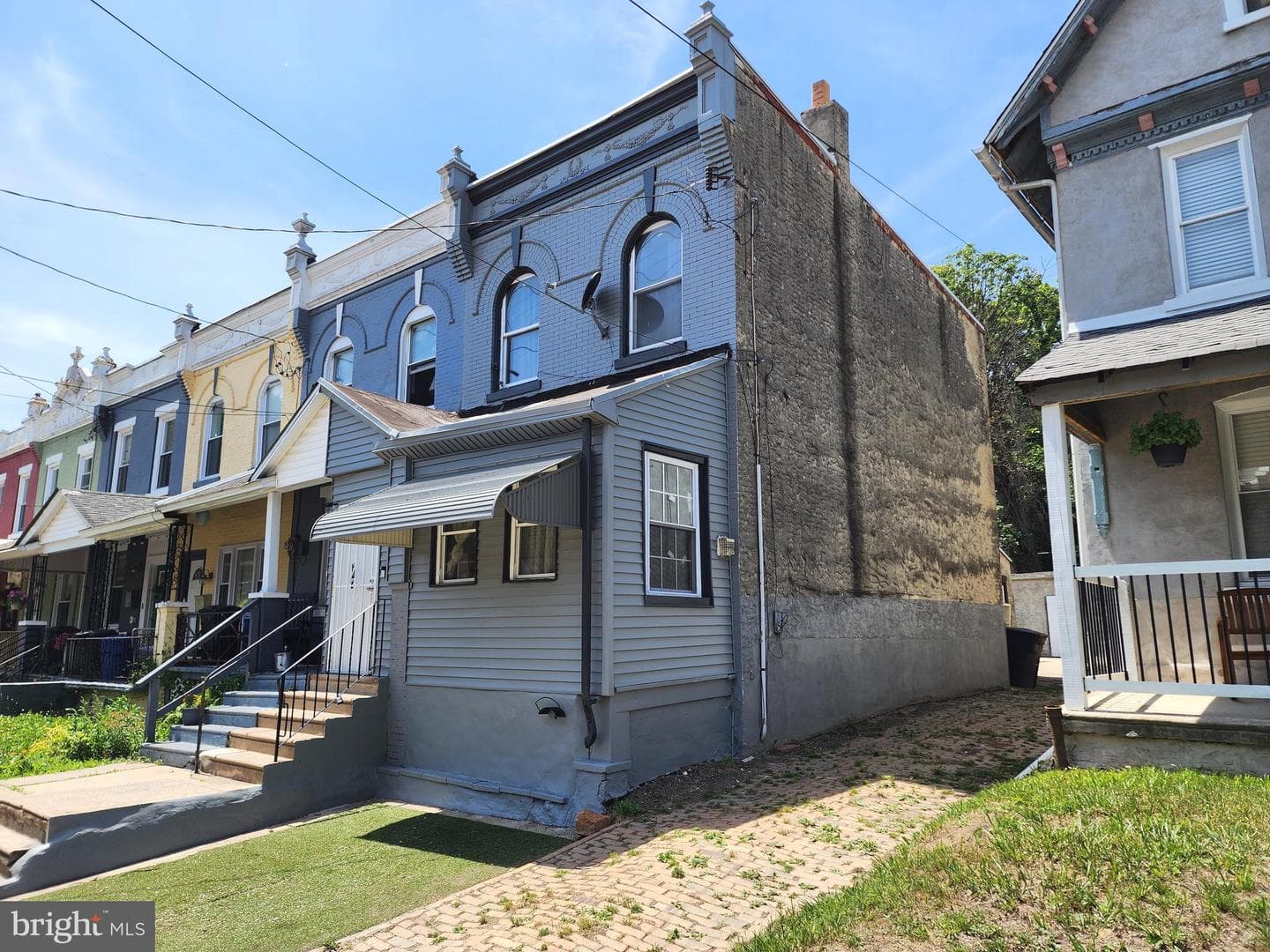 217 W Duval Street photo 6