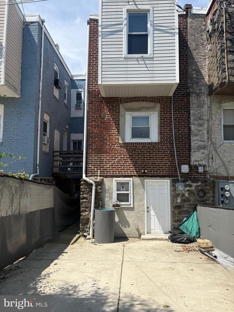 1711 Belfield Ave photo 3