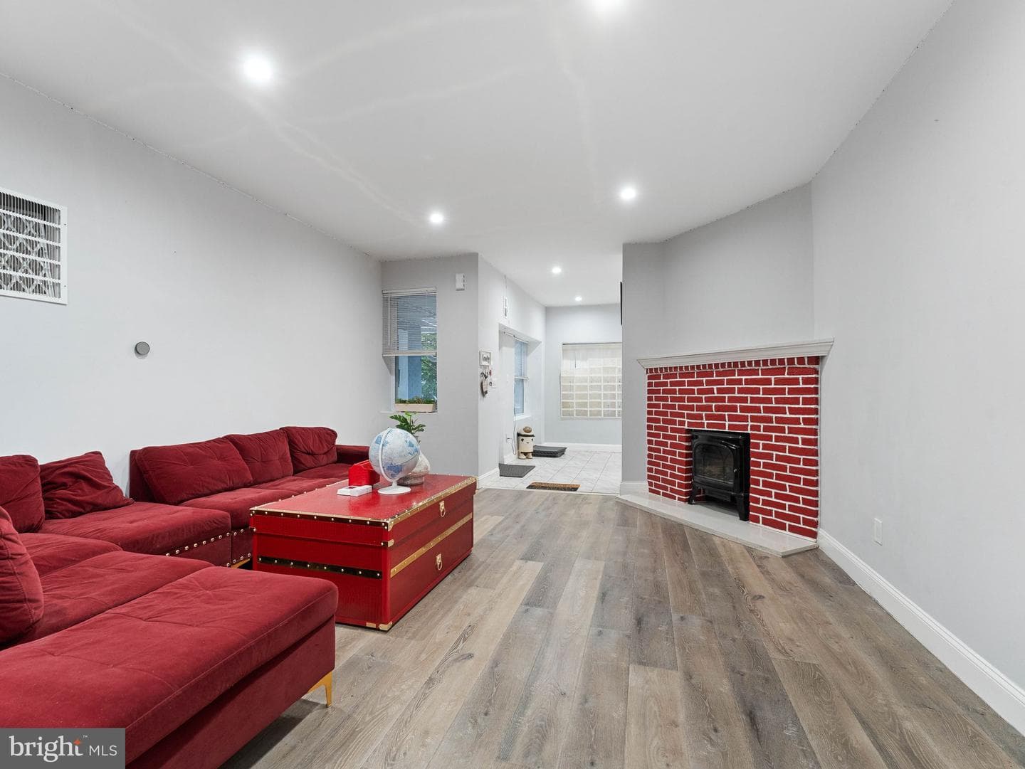 1711 Belfield Ave photo 9