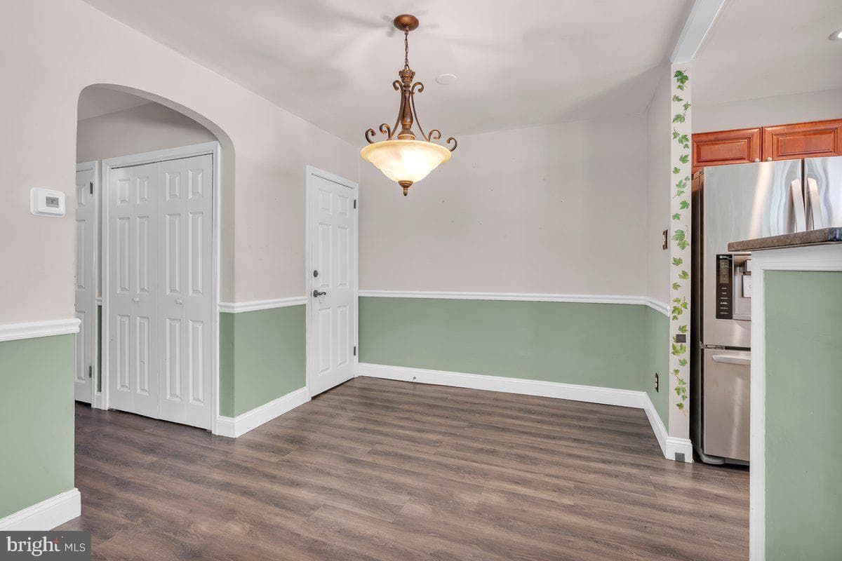 8104 Lexington Avenue photo 15
