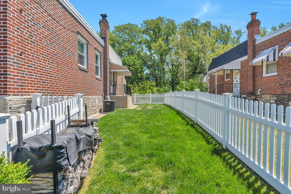 8104 Lexington Avenue photo 36