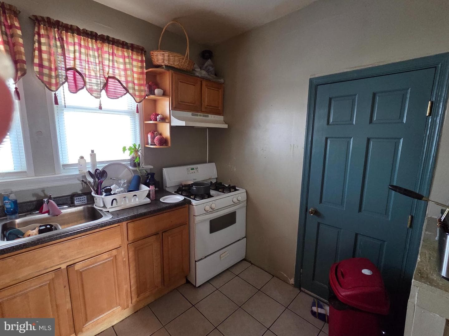 6042 Tackawanna Street photo 10