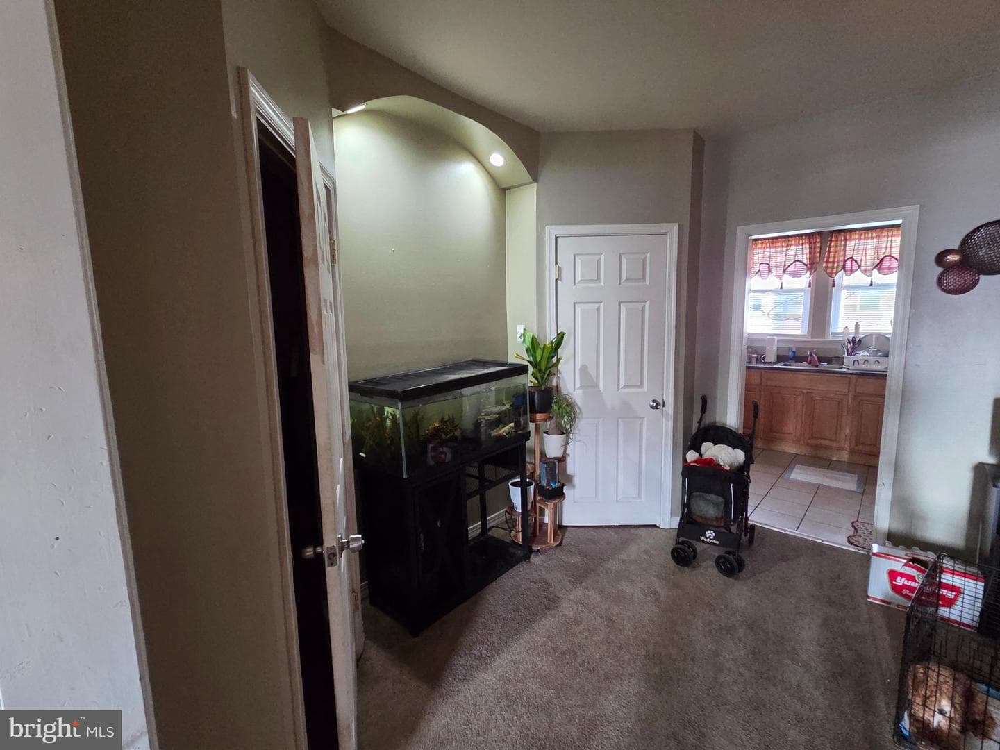 6042 Tackawanna Street photo 7