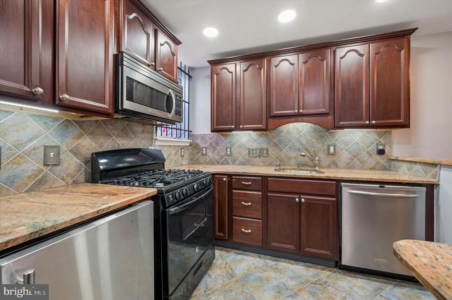 3305 Krail Street photo 10