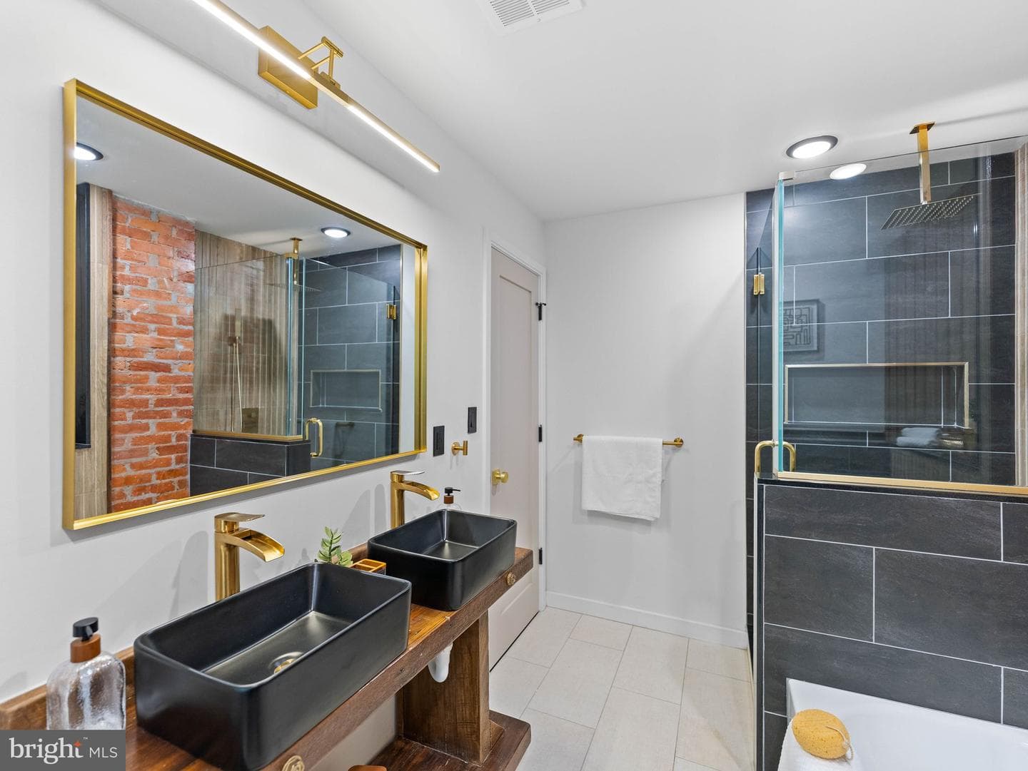 2339 S Bucknell Street photo 26