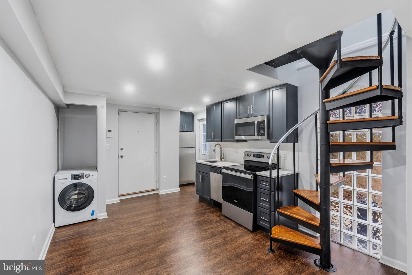 335 S 12th Street #1b, Philadelphia