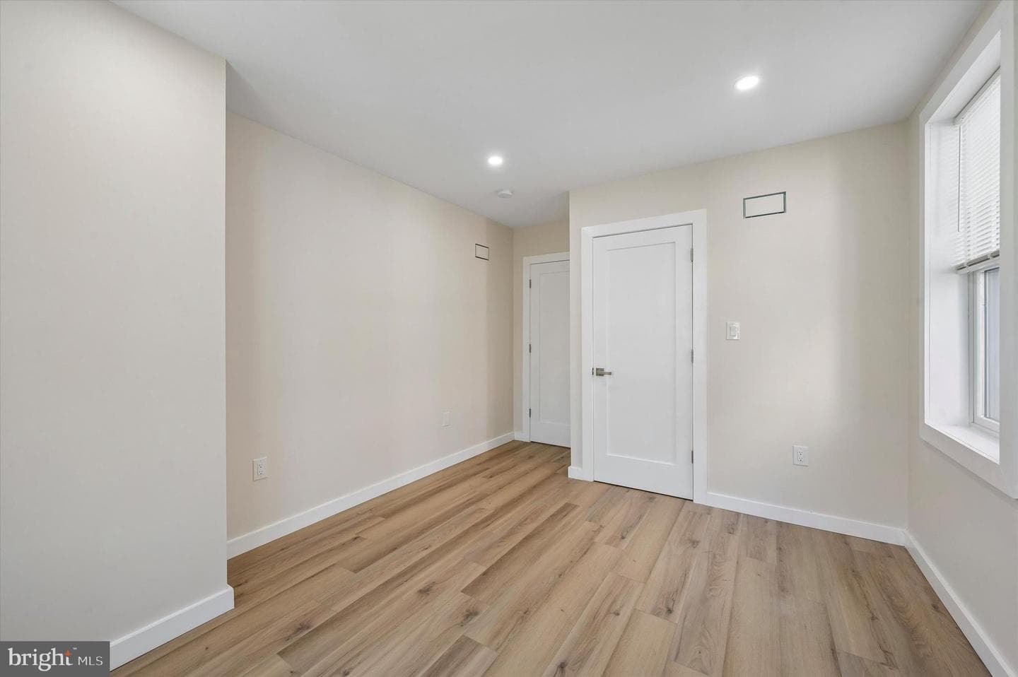 5511 Pine Street photo 24