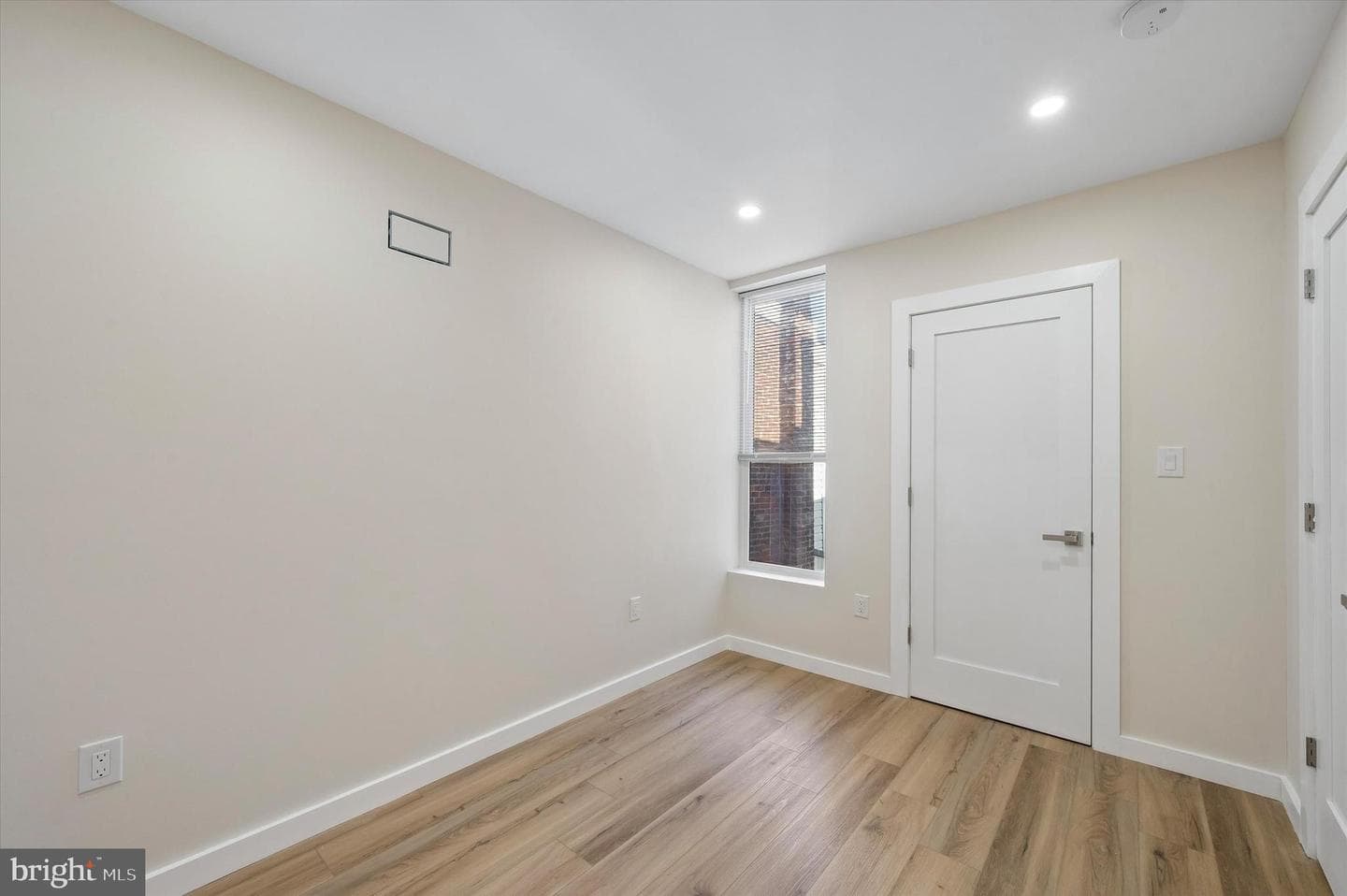 5511 Pine Street photo 25