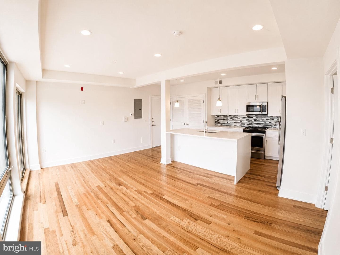 233 Poplar Street #9 photo 4