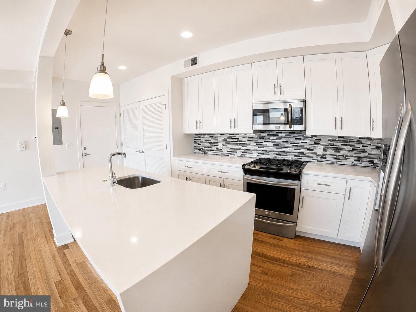 233 Poplar Street #9 photo 6