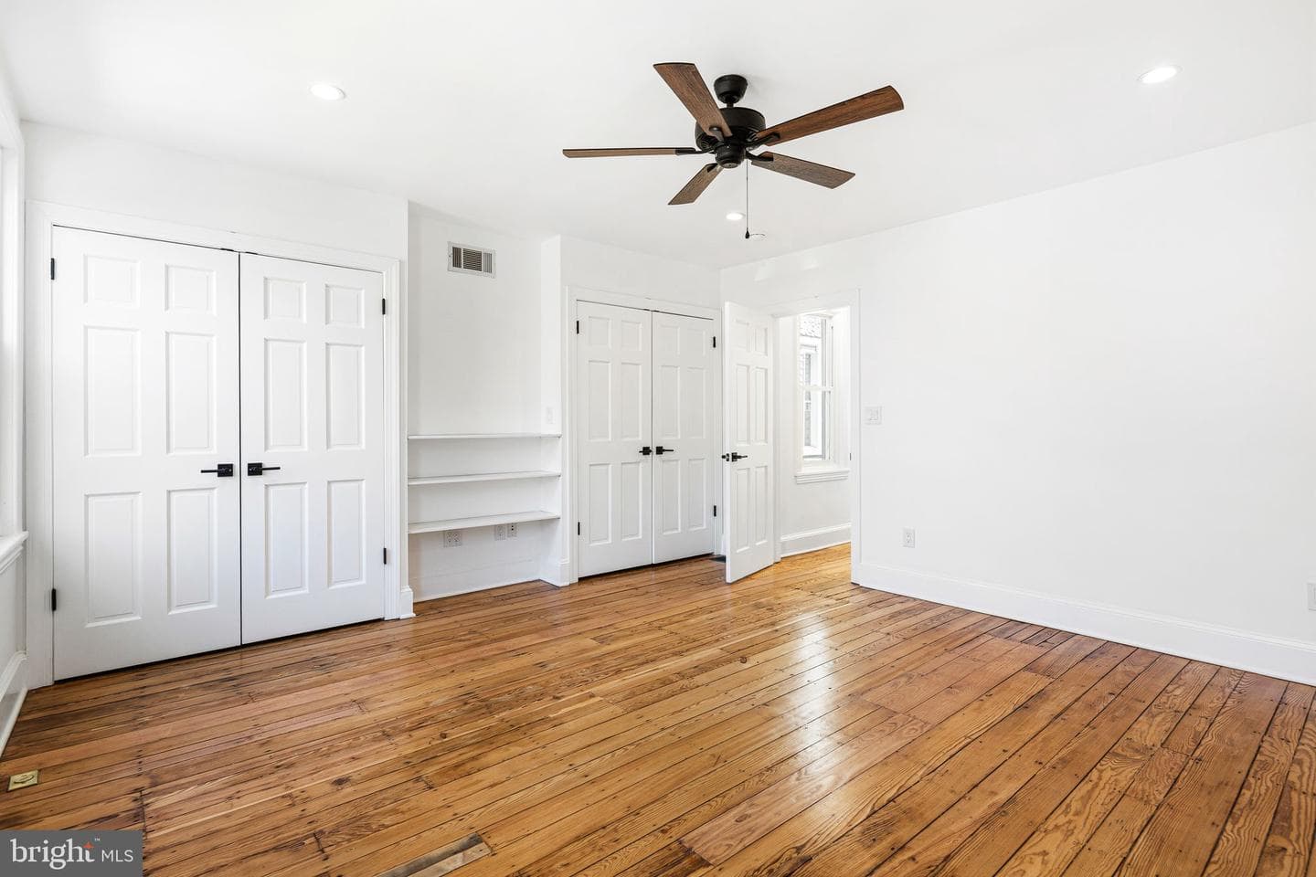1626 E Eyre Street photo 14