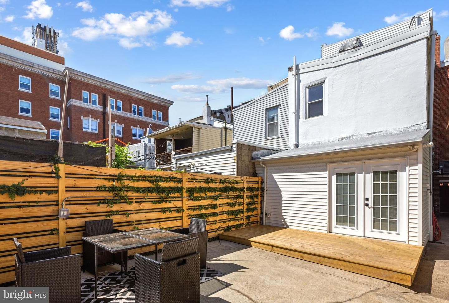 1626 E Eyre Street photo 27