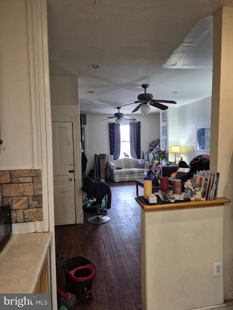 1658 S Conestoga Street photo 3