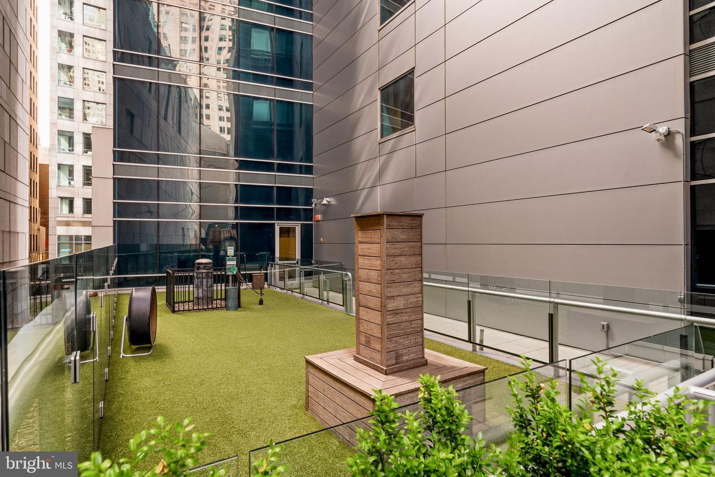 1414 S Penn Square #14e photo 14
