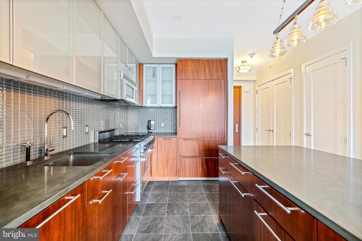1414 S Penn Square #14e photo 6