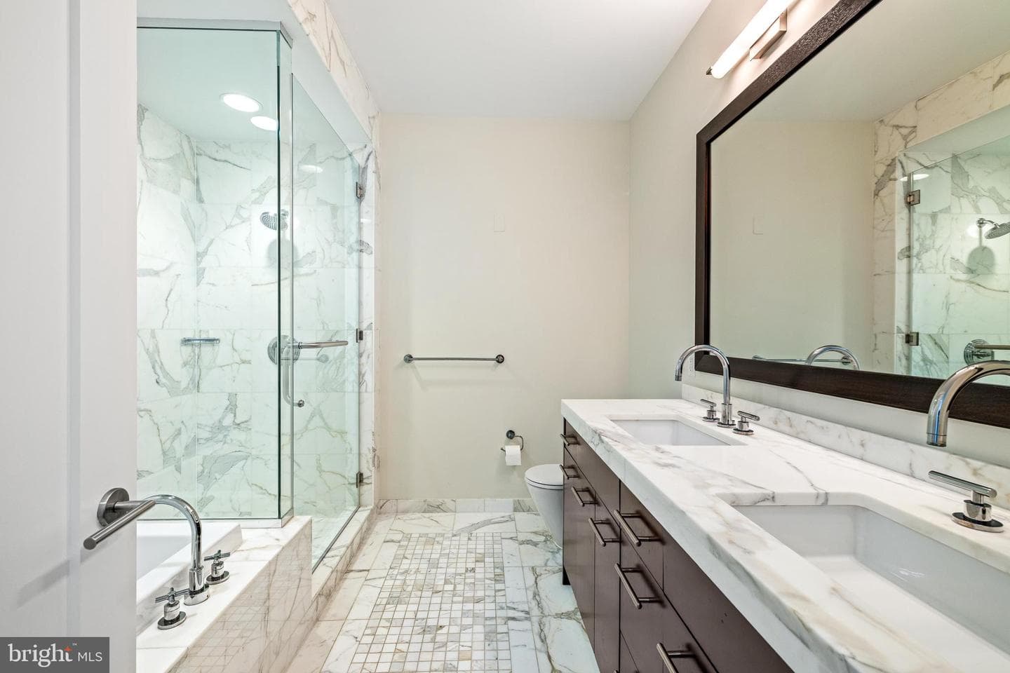 1414 S Penn Square #14e photo 8