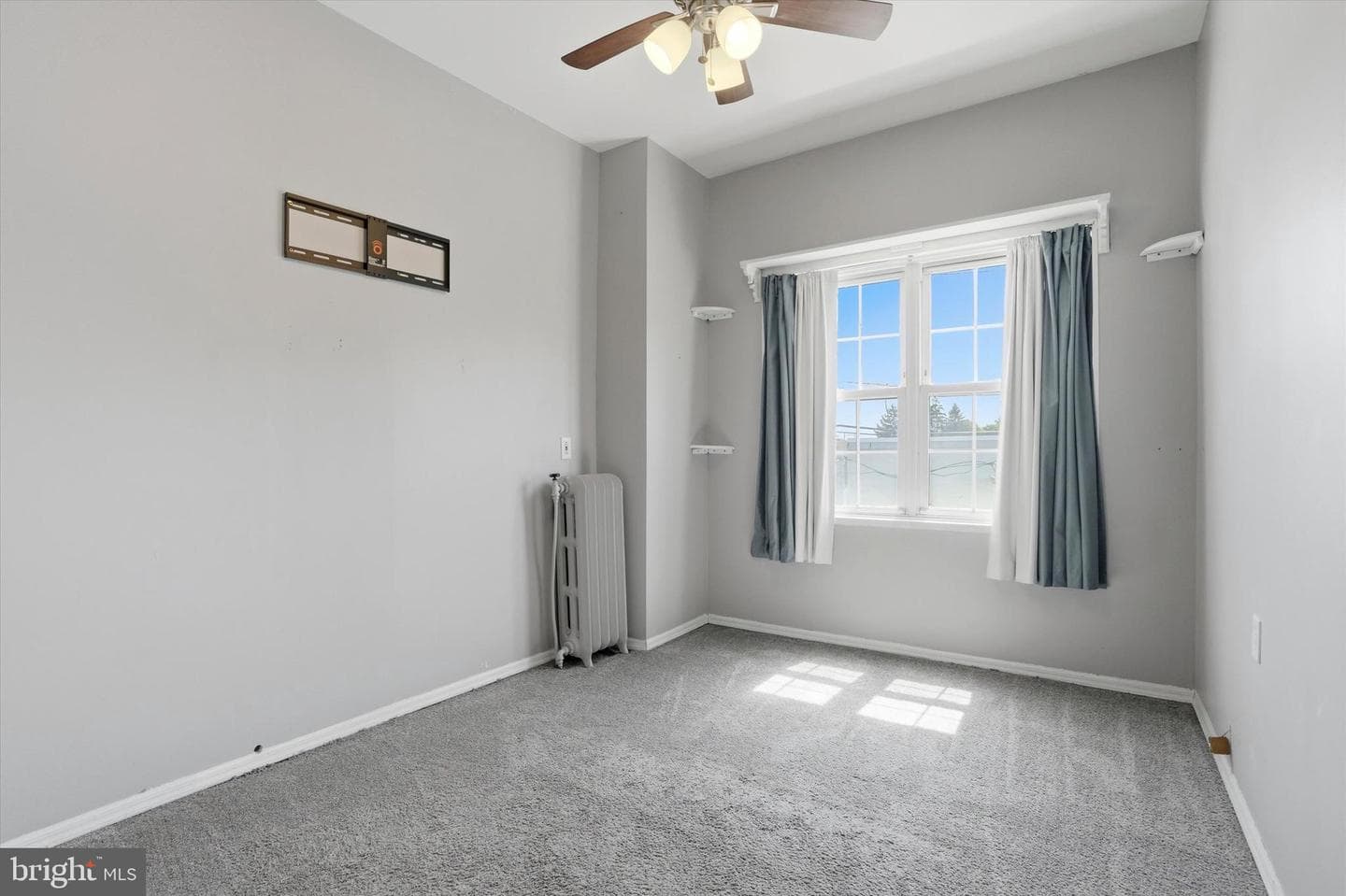 4621 Linden Avenue photo 16