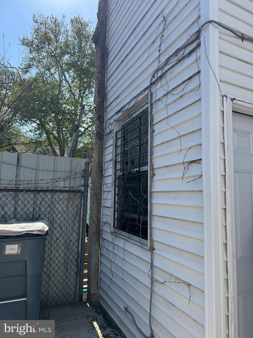 2601 Potter Street photo 4