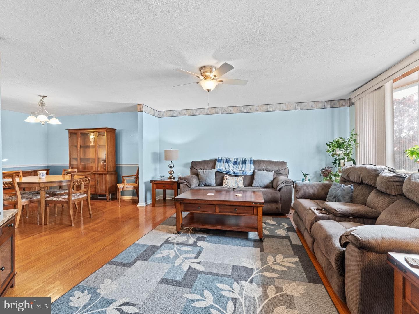 3327 Kayford Circle photo 4