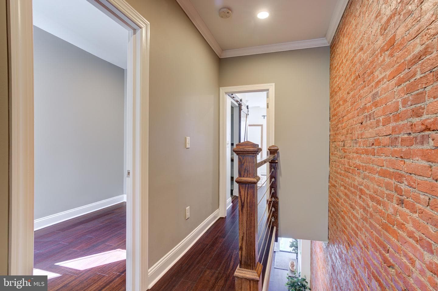 2329 E Fletcher Street photo 20