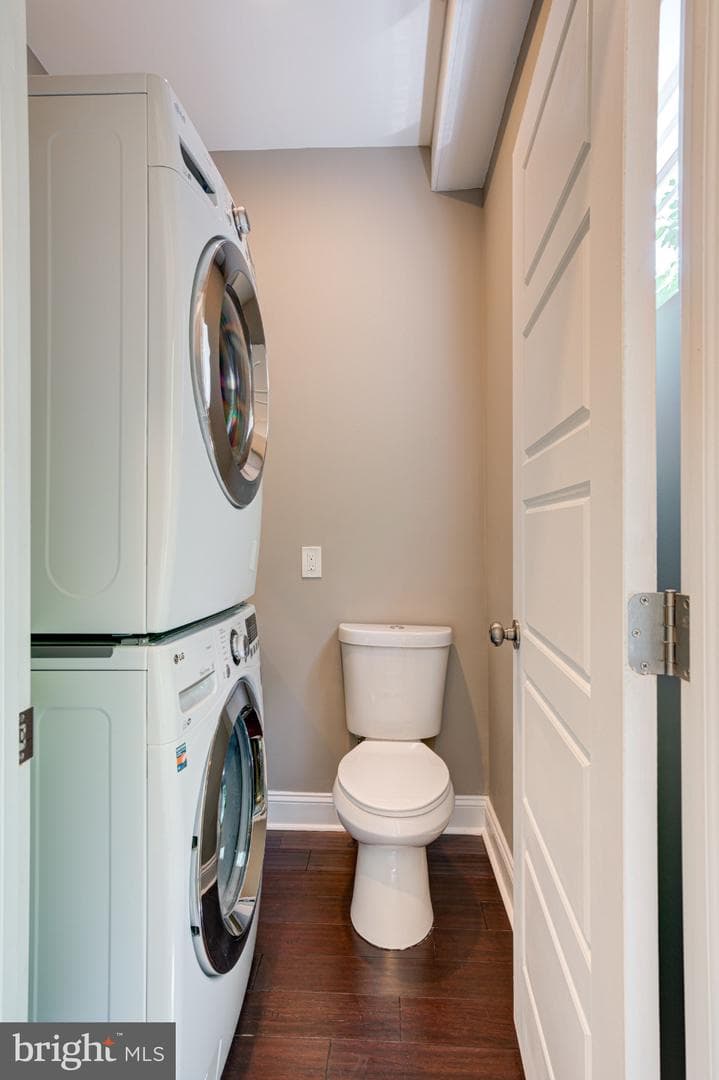 2329 E Fletcher Street photo 23