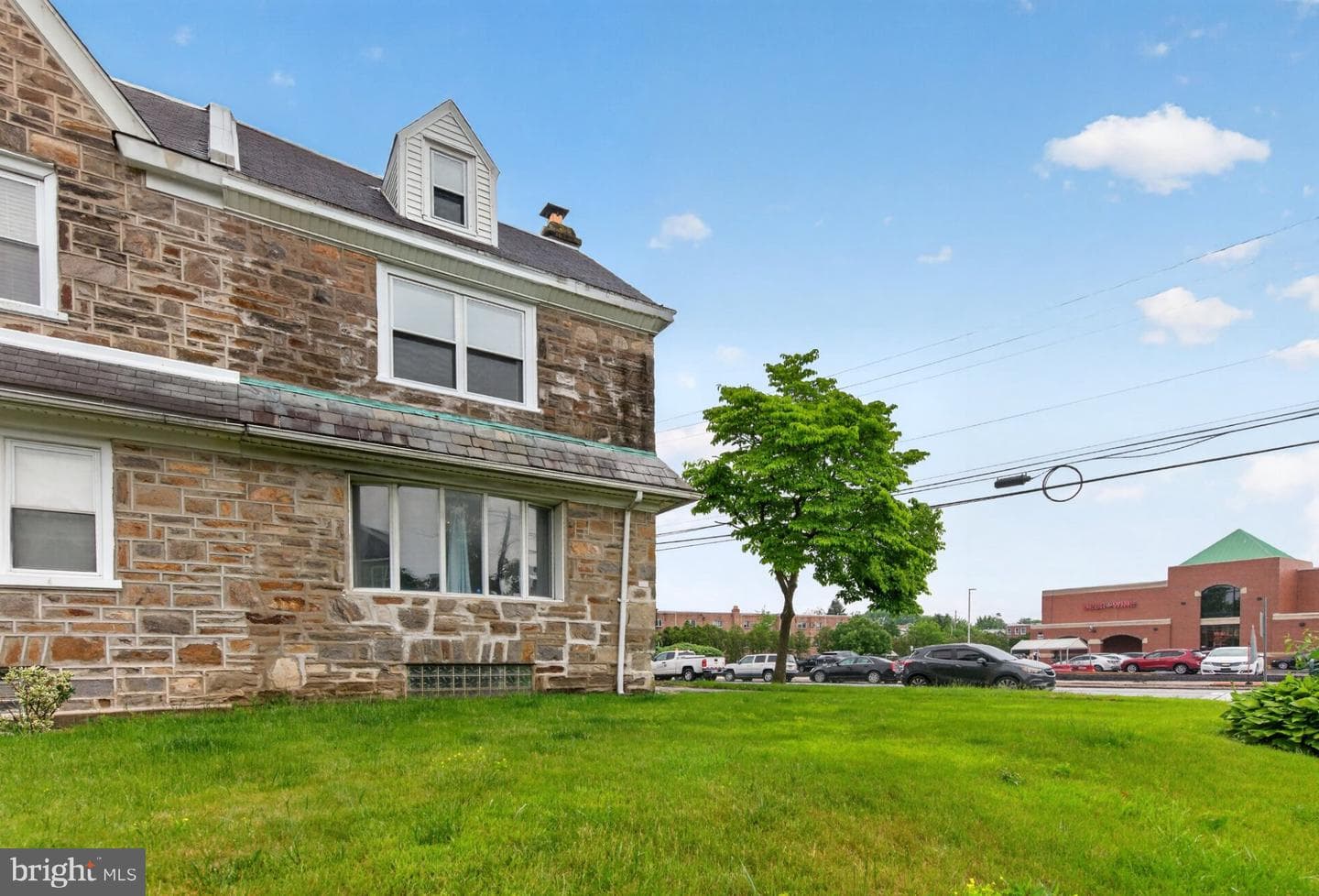 800 Unruh Avenue, Philadelphia