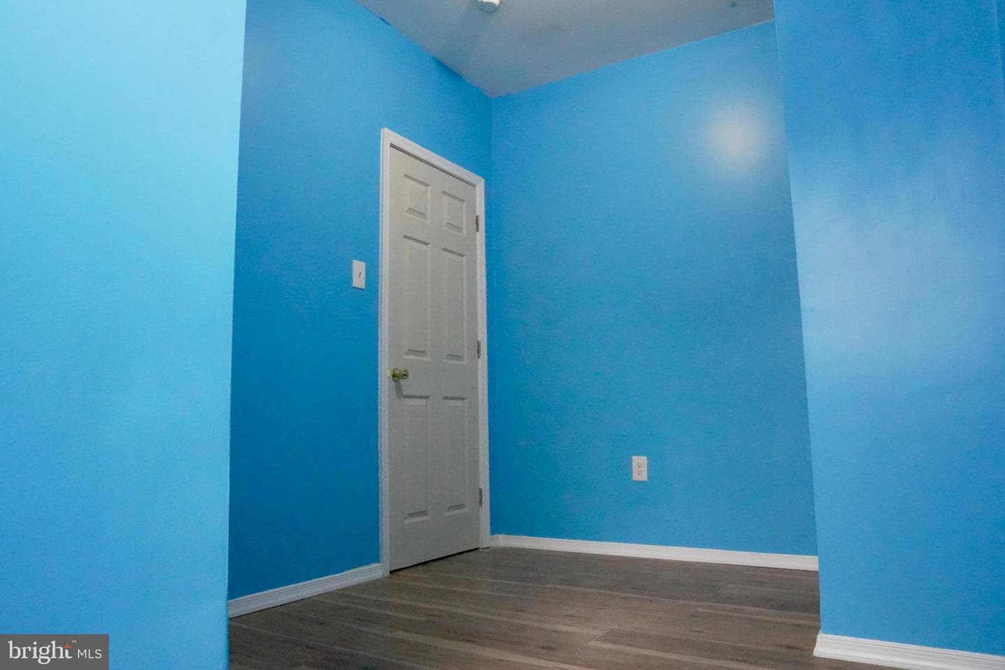 5210 Heston Street photo 8