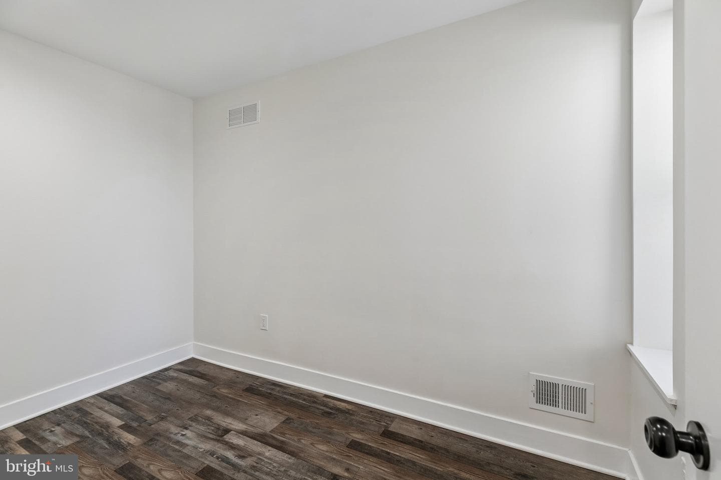 3156 Almond Street photo 38