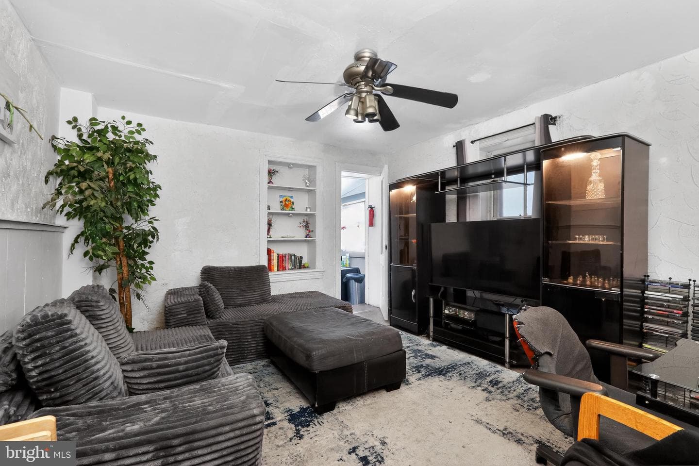 5542 Morris Street photo 10