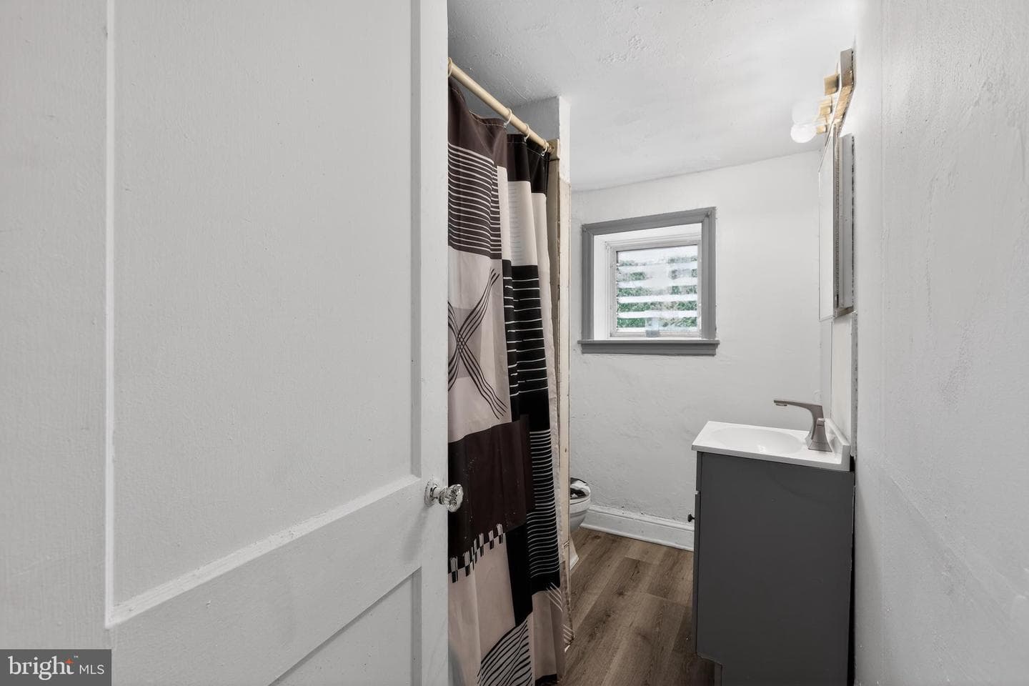 5542 Morris Street photo 39