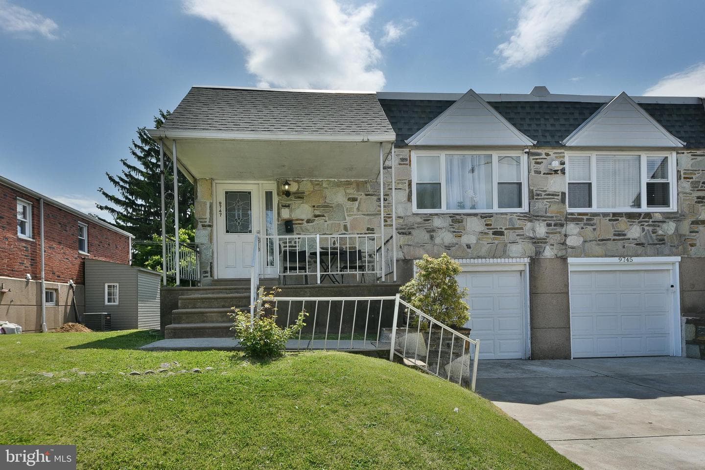 9747 Hoff Street photo 1