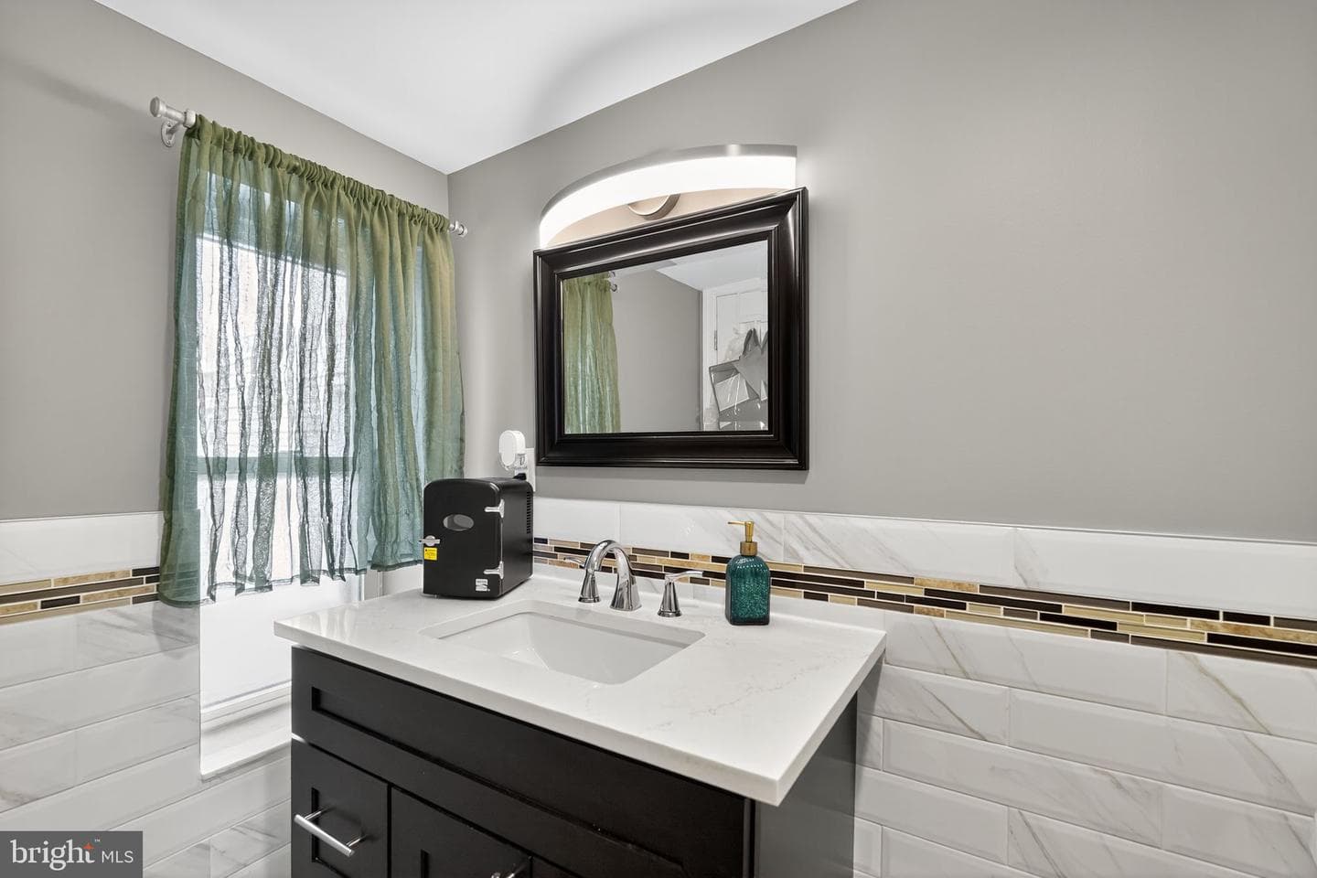 2314 Emerald Street photo 14