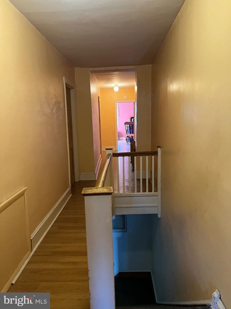 2605 E Somerset Street photo 12